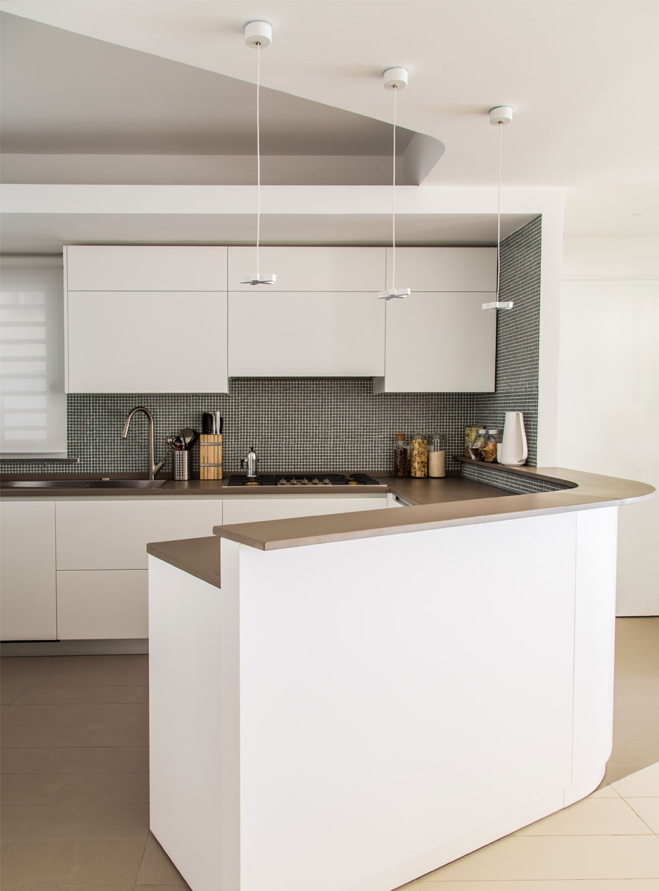 Kitchen of the Aci Castello apartment