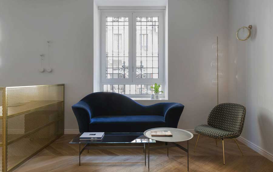 An elegant office in the city center of Milan