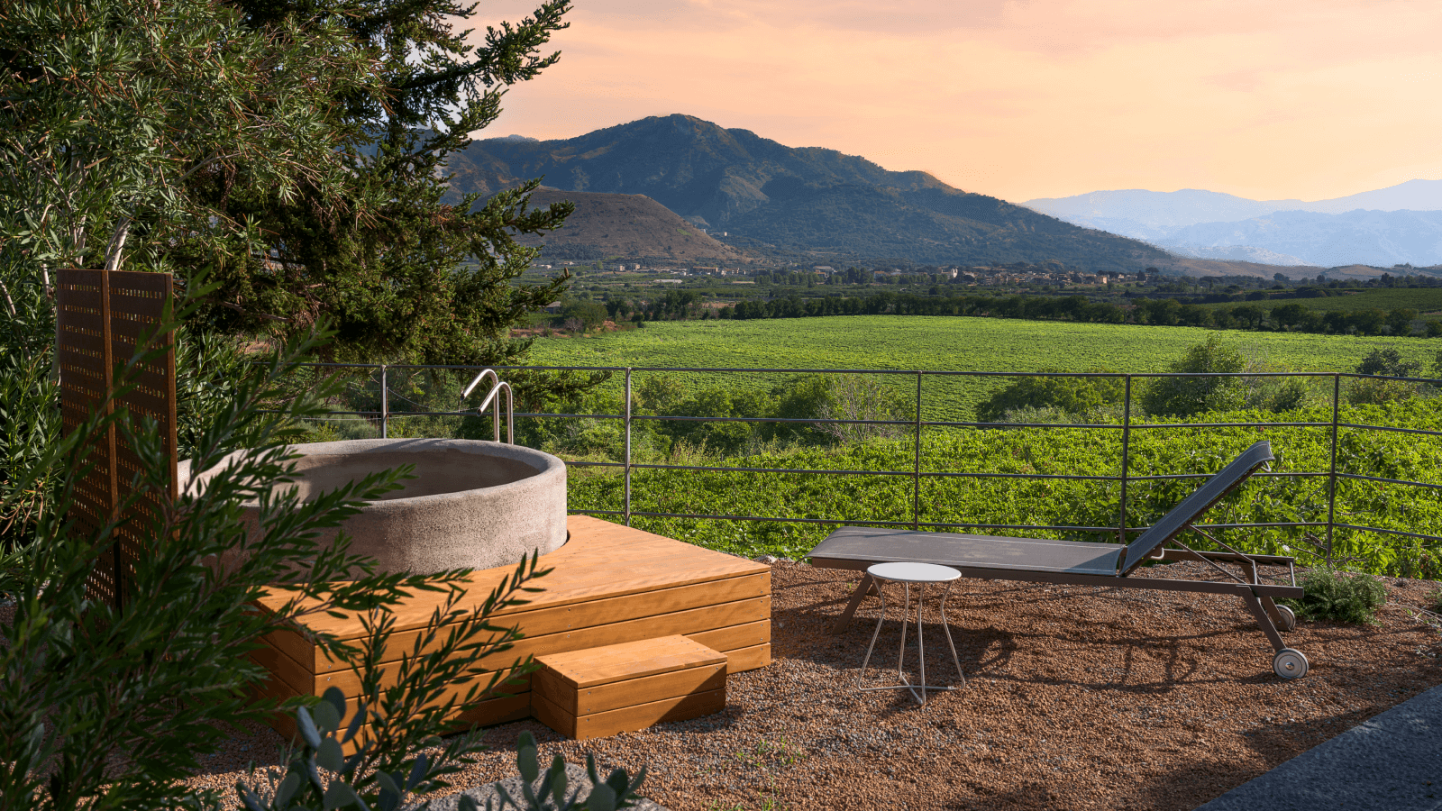 Dimora Cottanera: the art of slow living between vineyards and design