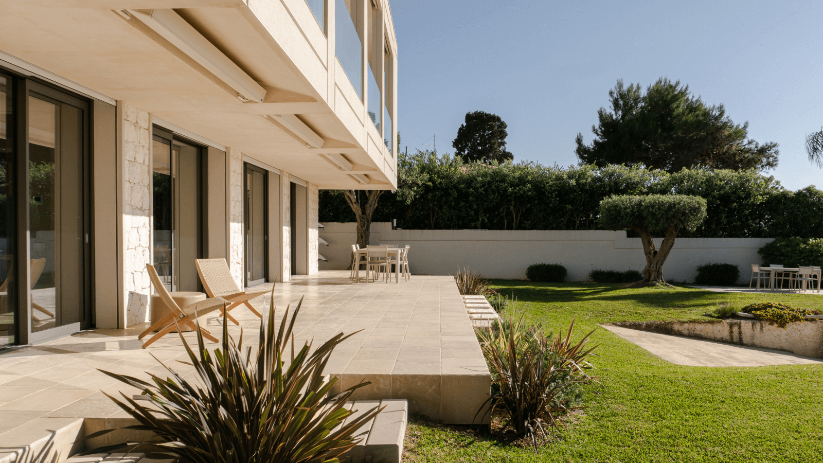 Casa G: Design and Nature in the Gulf of Brucoli